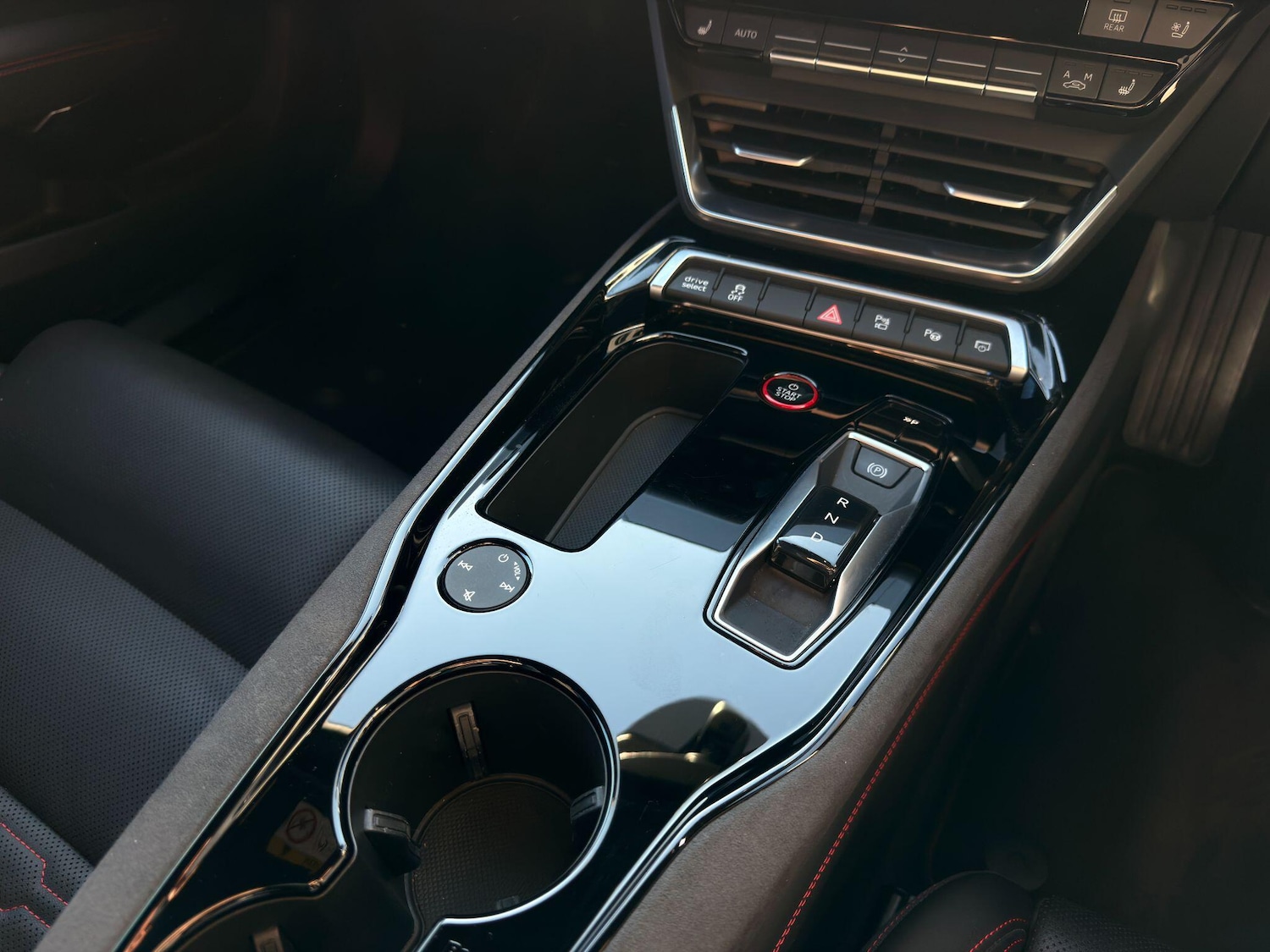 Used Audi RS e-tron GT 2023 for sale - 76042170: Photo 37