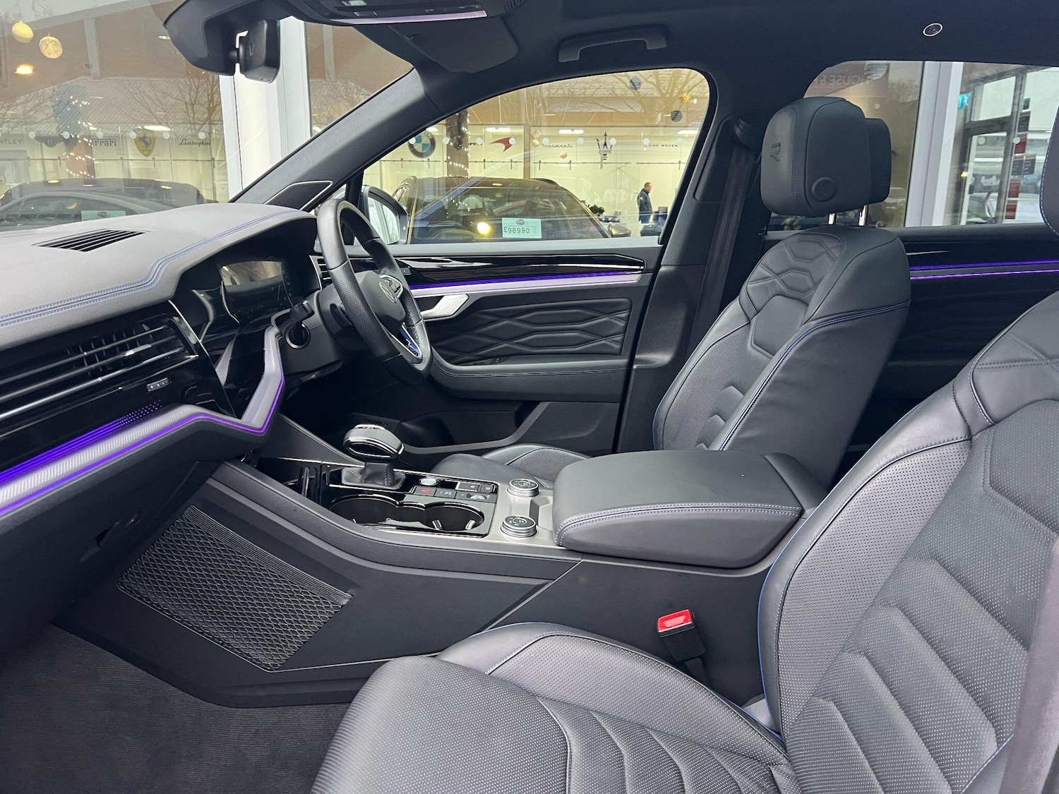 Used Volkswagen Touareg 2023 for sale - 77039855: Photo 14