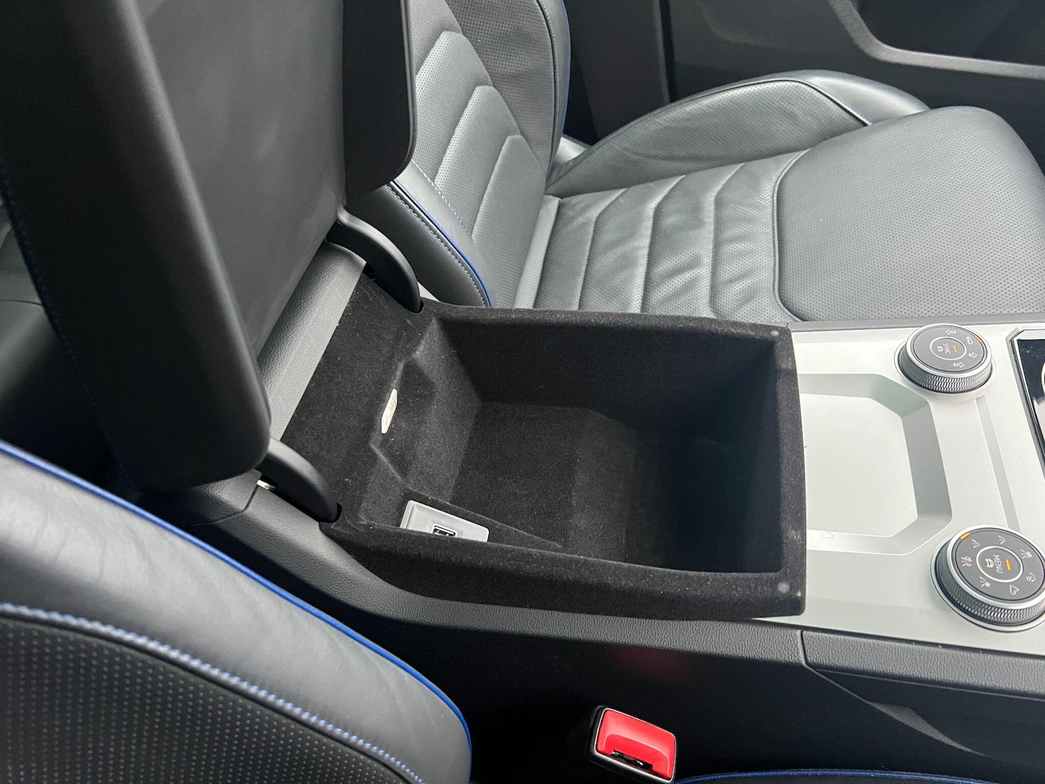 Used Volkswagen Touareg 2023 for sale - 77039855: Photo 33