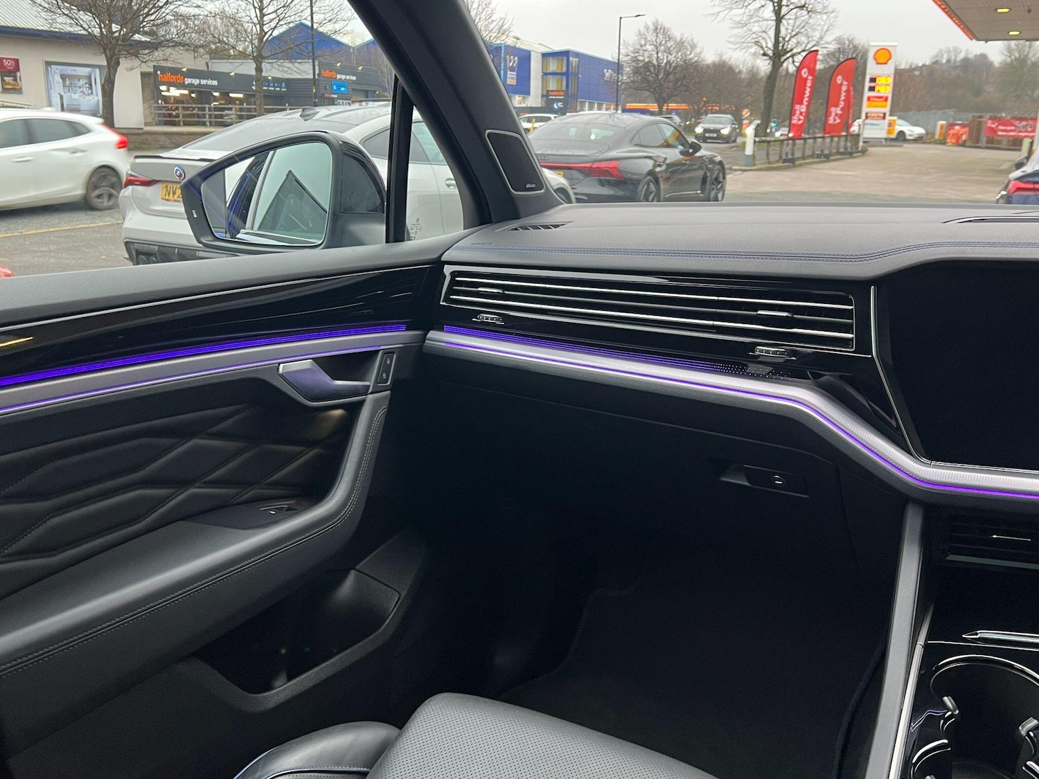 Used Volkswagen Touareg 2023 for sale - 77039855: Photo 53