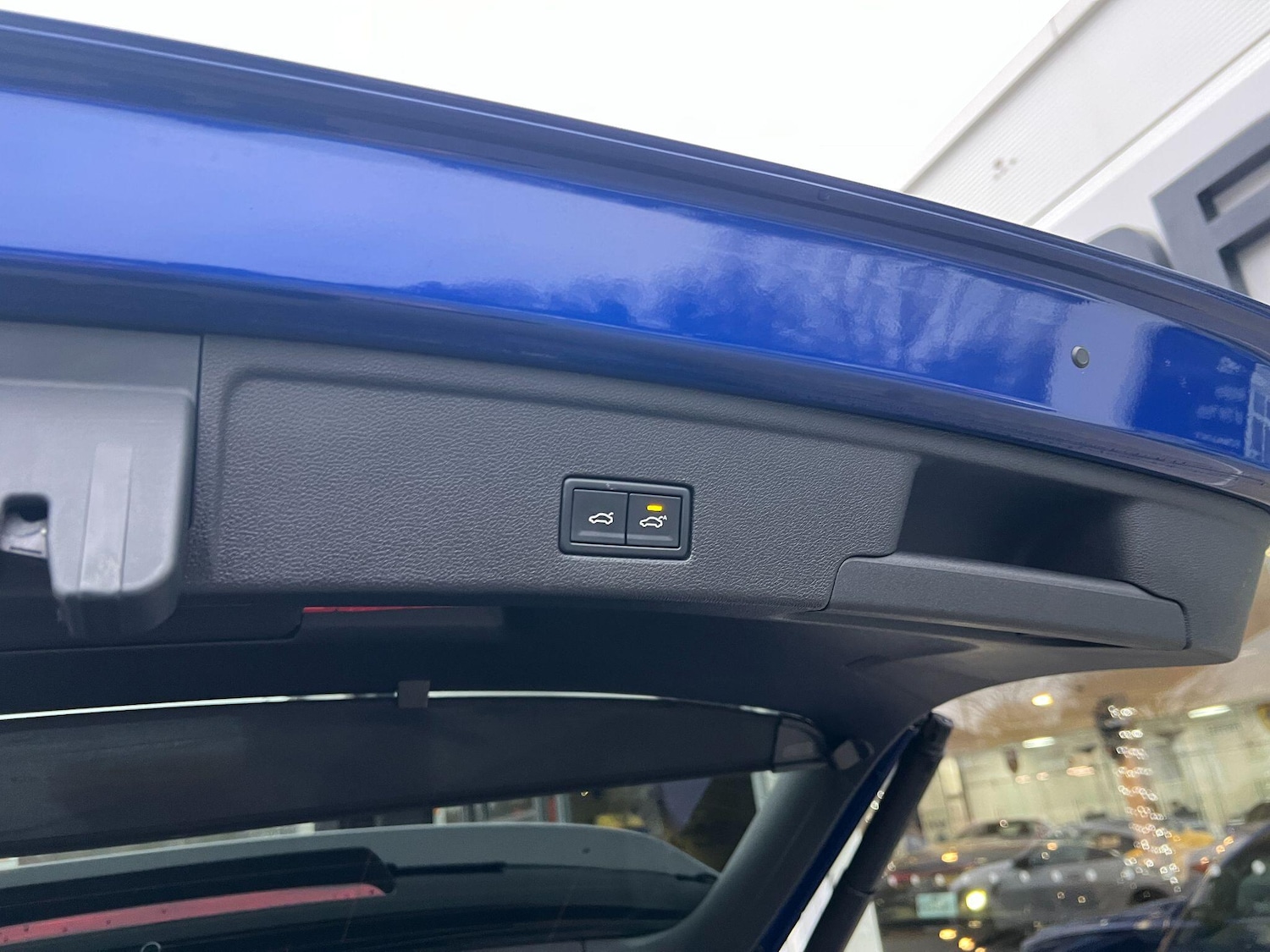 Used Volkswagen Touareg 2023 for sale - 77039855: Photo 63