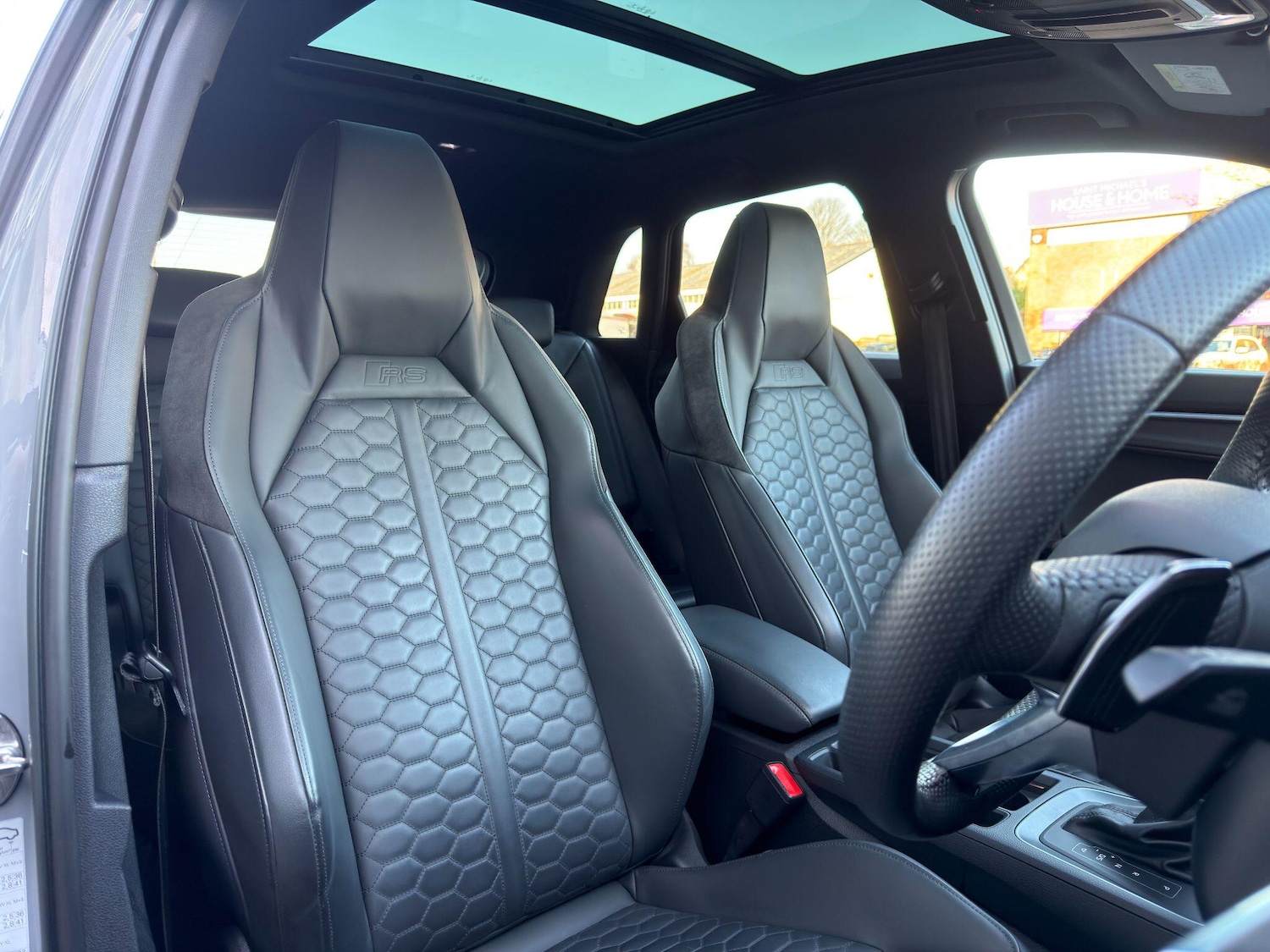 Used Audi RS Q3 2022 for sale - 76865543: Photo 13