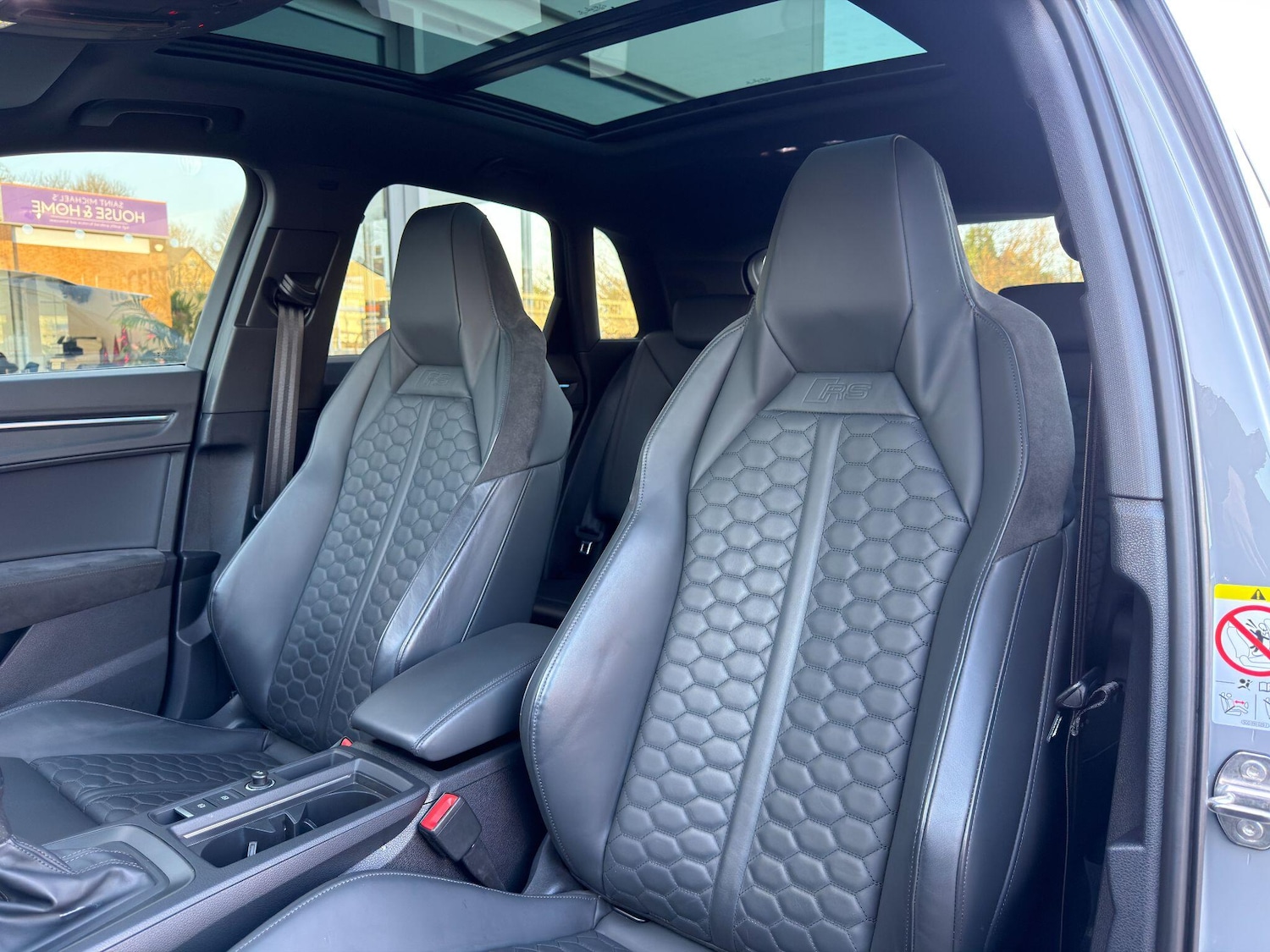 Used Audi RS Q3 2022 for sale - 76865543: Photo 16