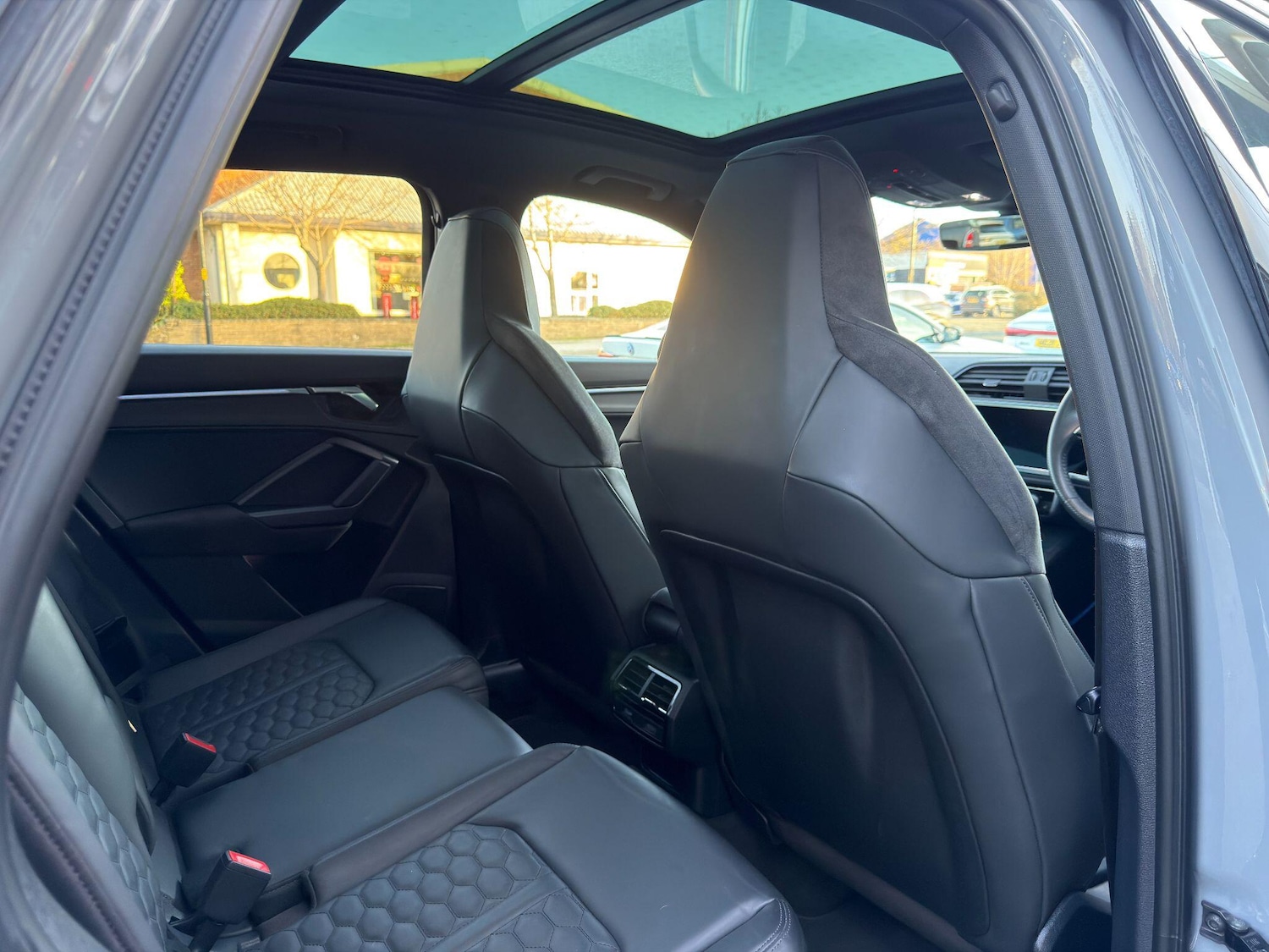 Used Audi RS Q3 2022 for sale - 76865543: Photo 19