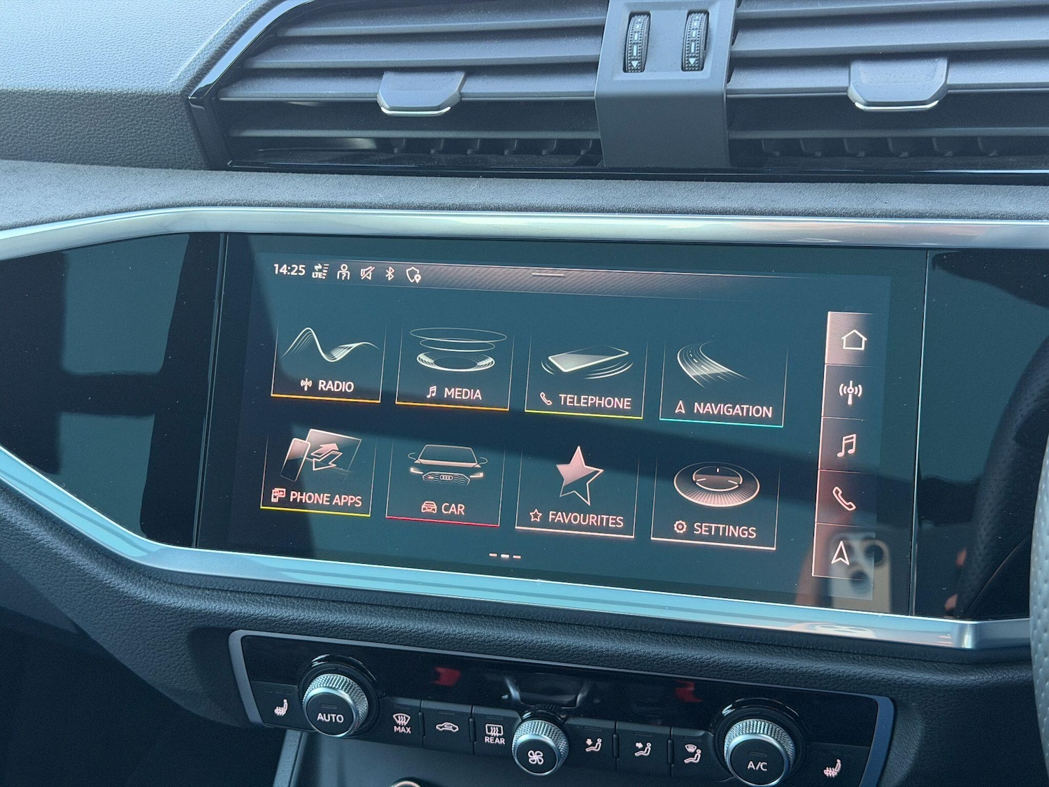 Used Audi RS Q3 2022 for sale - 76865543: Photo 42