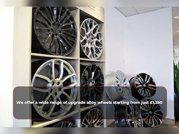 Used Land Rover Range Rover 2023 for sale - 76735221: Photo