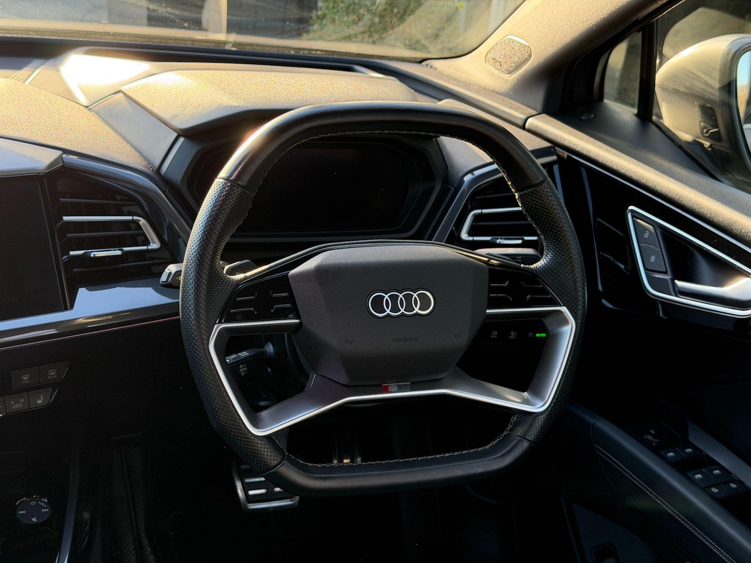 Used Audi Q4 e-tron 2021 for sale - 76765097: Photo 23