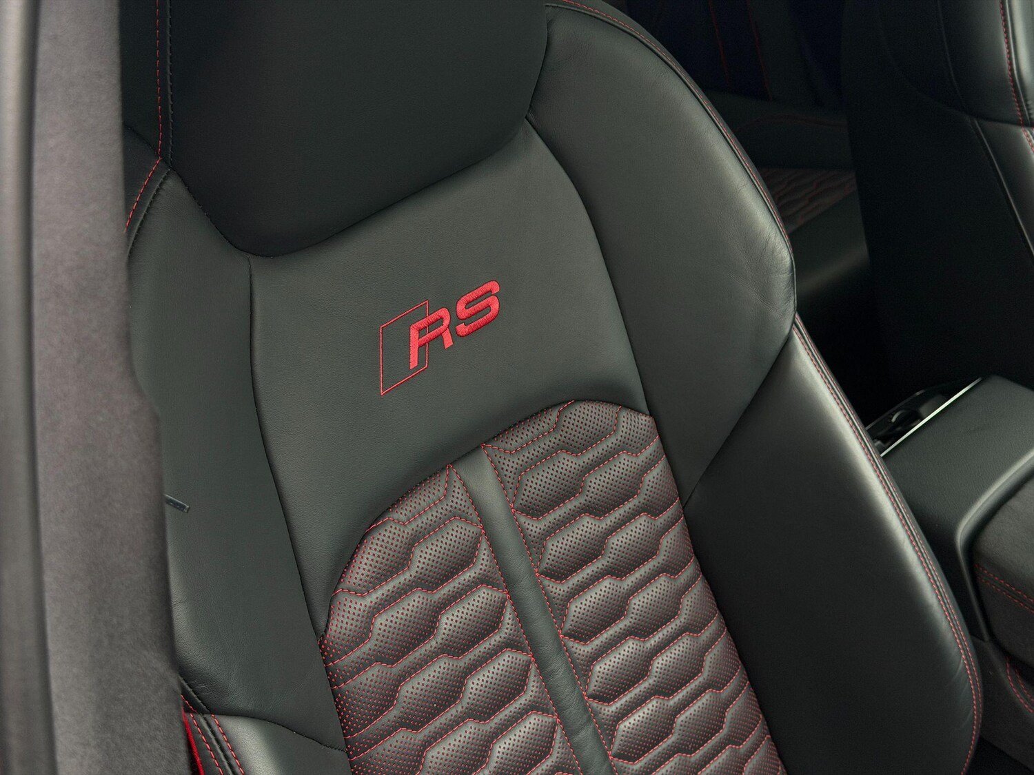 Used Audi RS6 Avant 2024 for sale - 77970003: Photo 41