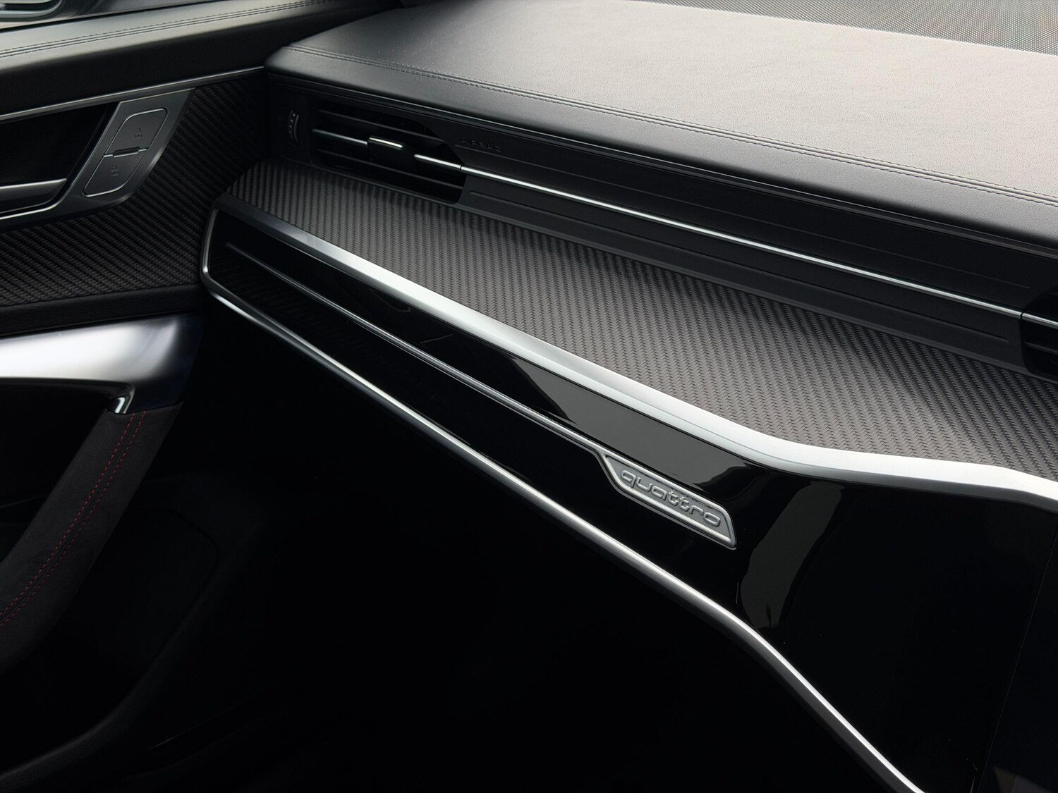 Used Audi RS6 Avant 2024 for sale - 77970003: Photo 44