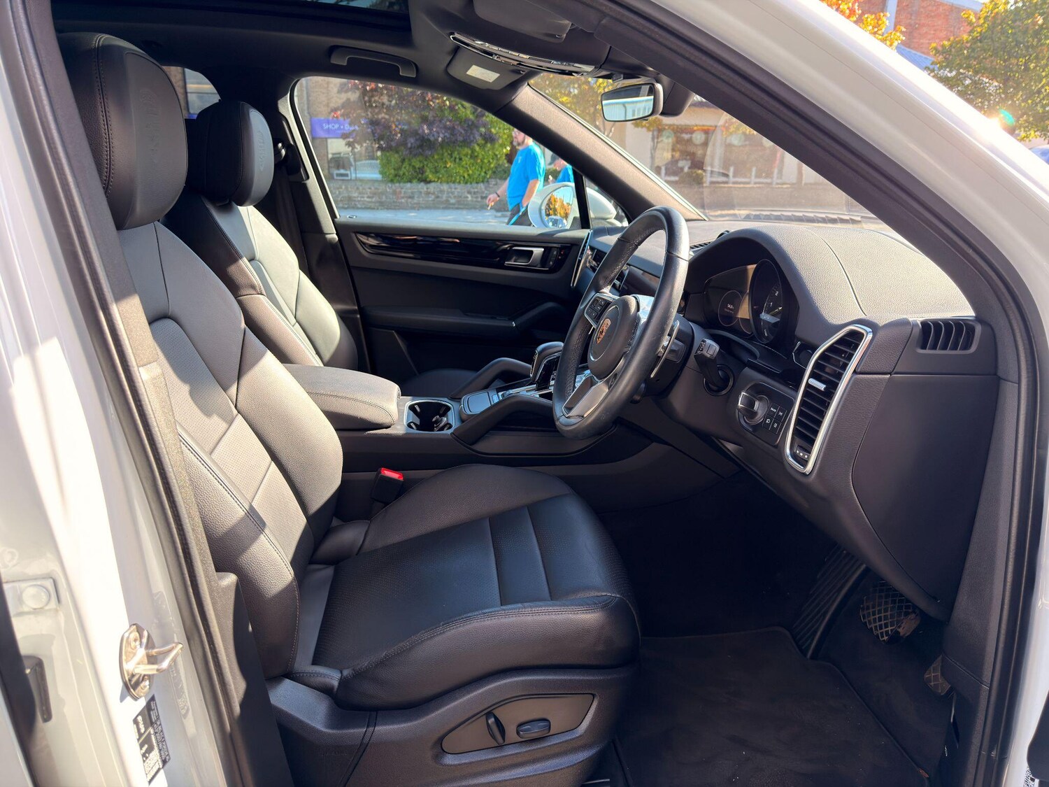 Used Porsche Cayenne 2022 for sale - 75928000: Photo 16