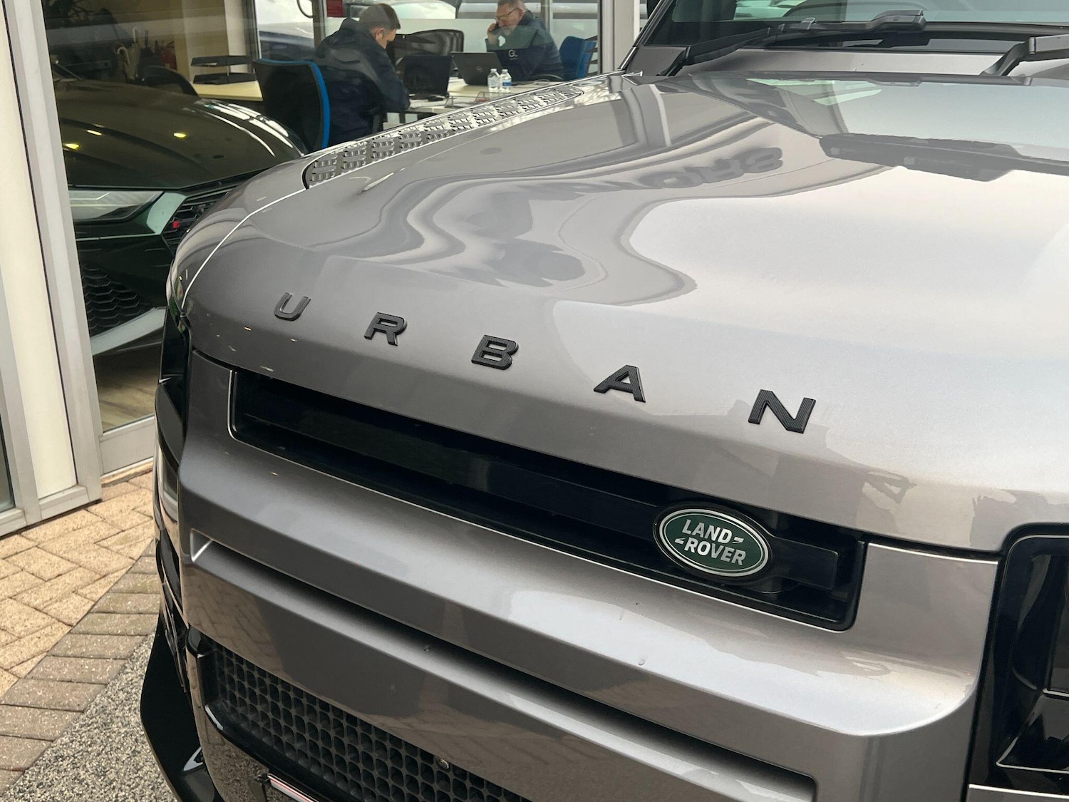 Used Land Rover Defender 2024 for sale - 77016669: Photo 10