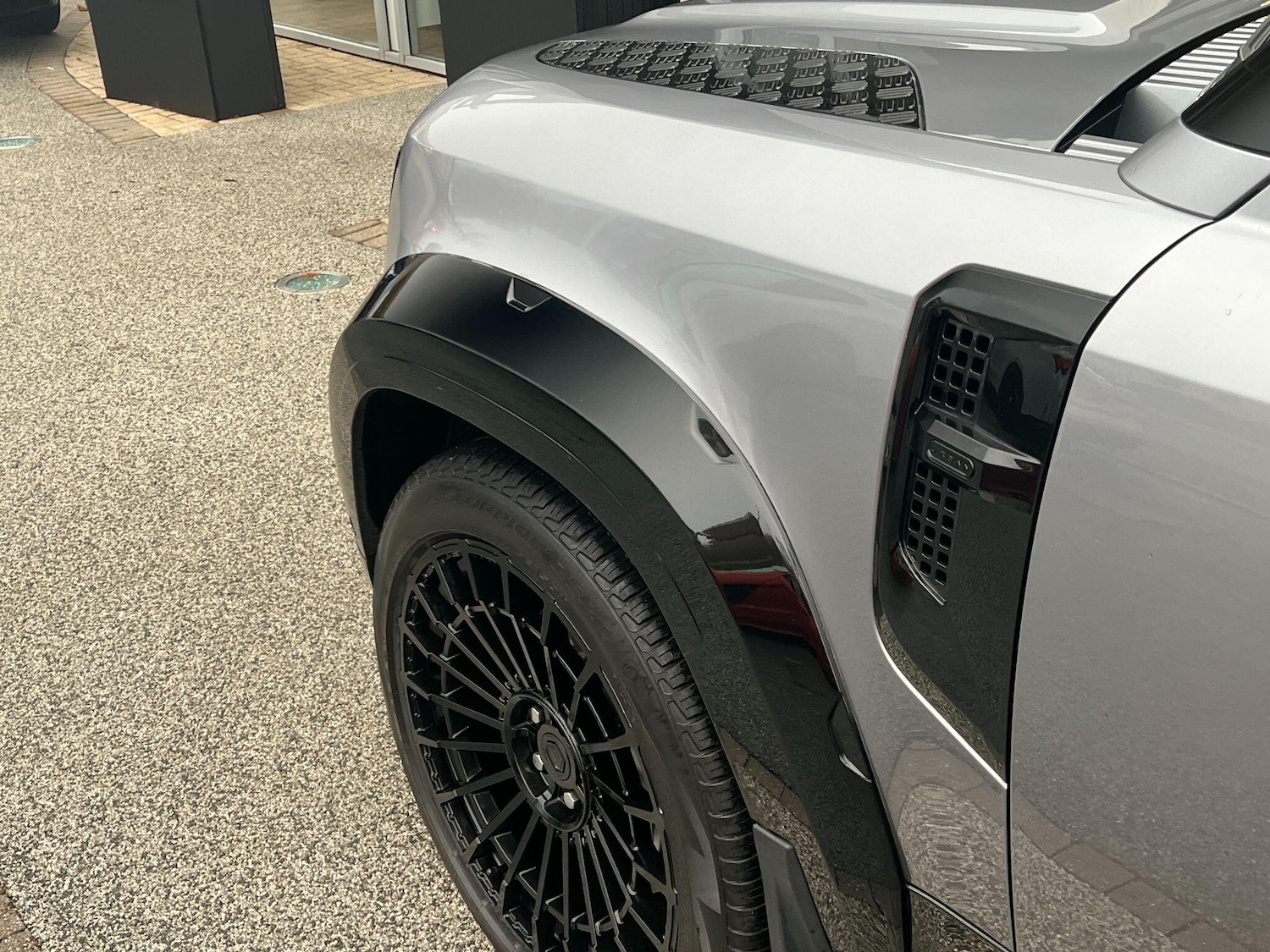 Used Land Rover Defender 2024 for sale - 77016669: Photo 12