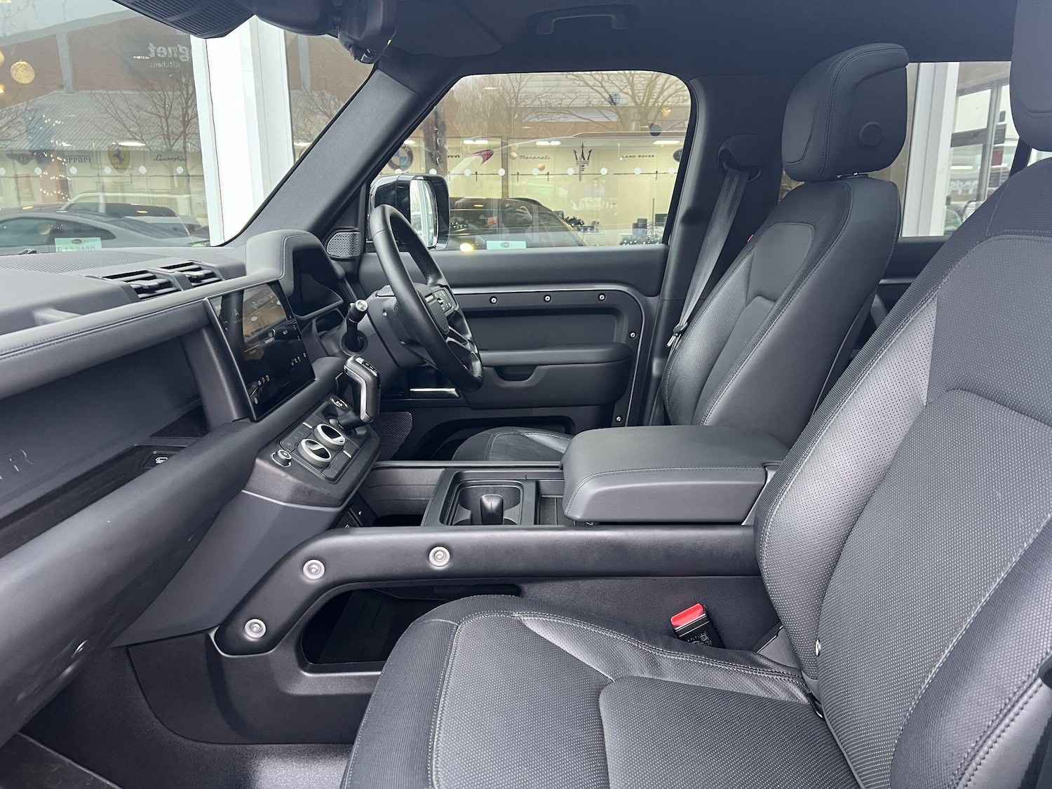 Used Land Rover Defender 2024 for sale - 77016669: Photo 24