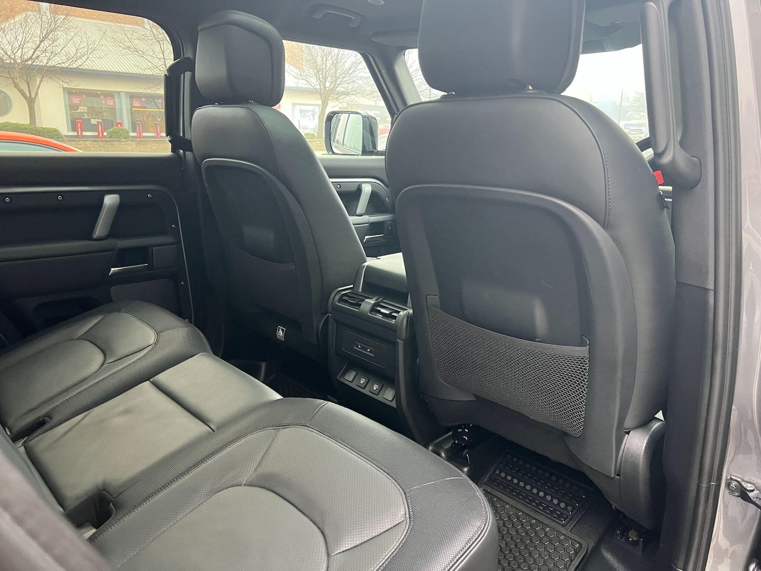 Used Land Rover Defender 2024 for sale - 77016669: Photo 32