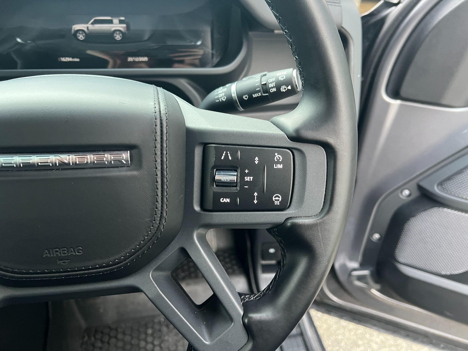 Used Land Rover Defender 2024 for sale - 77016669: Photo 36