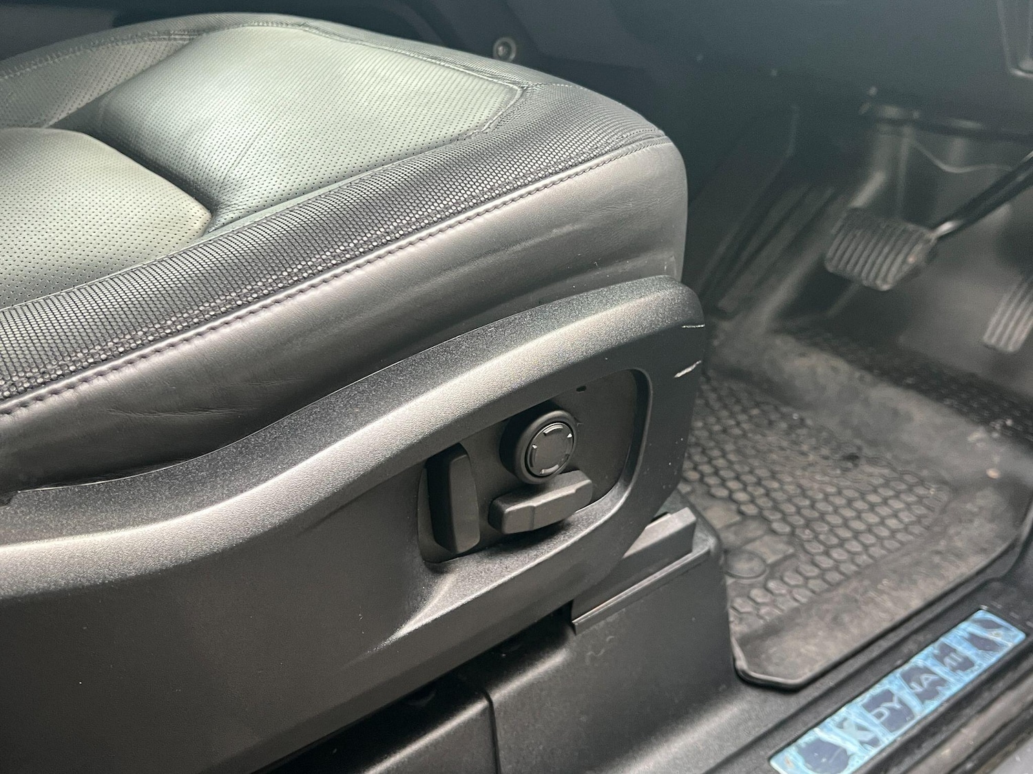 Used Land Rover Defender 2024 for sale - 77016669: Photo 57