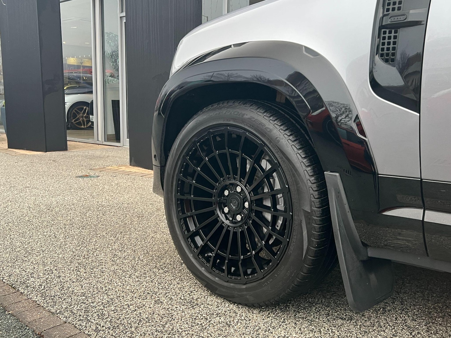 Used Land Rover Defender 2024 for sale - 77016669: Photo 60