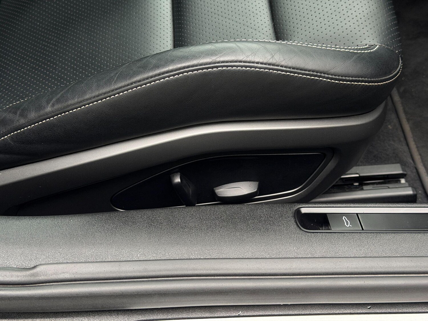 Used Porsche 911 2020 for sale - 76607747: Photo 56