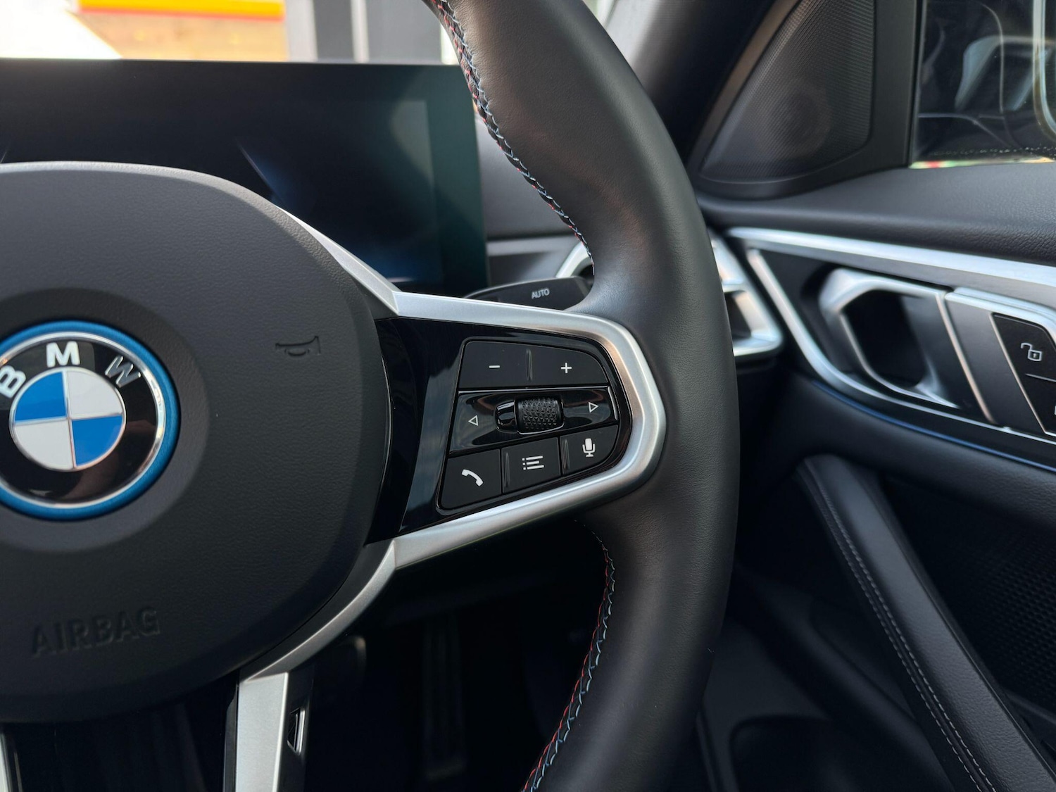 Used BMW i4 2025 for sale - 76549311: Photo 21