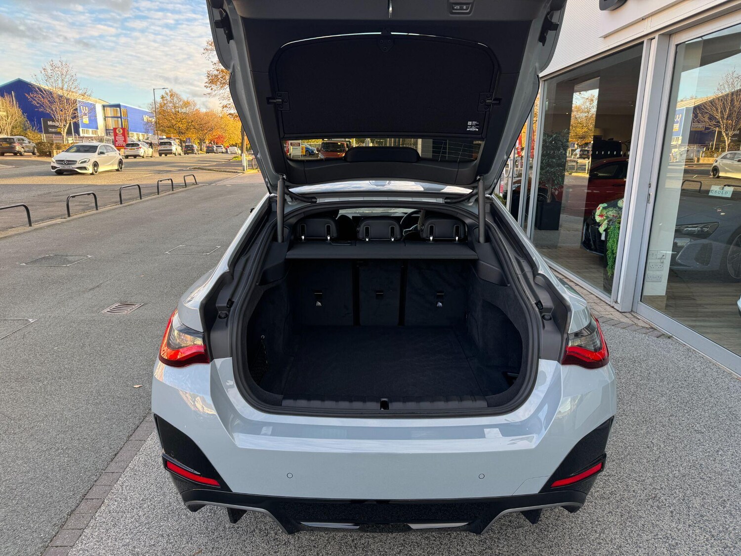 Used BMW i4 2025 for sale - 76549311: Photo 33