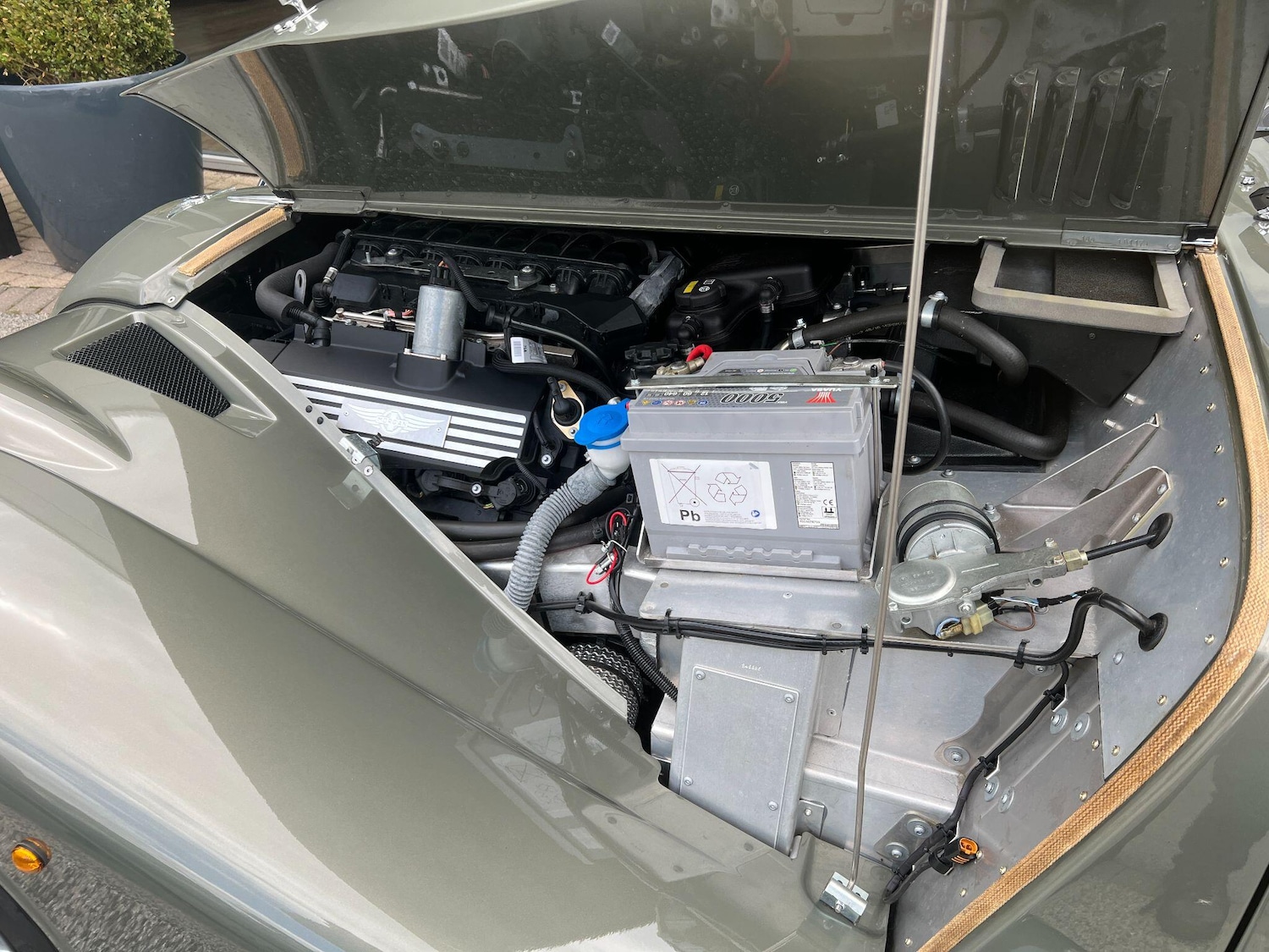 Vehicle 44