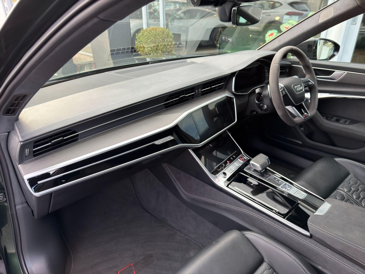 Used Audi RS6 2023 for sale - 76620538: Photo 16