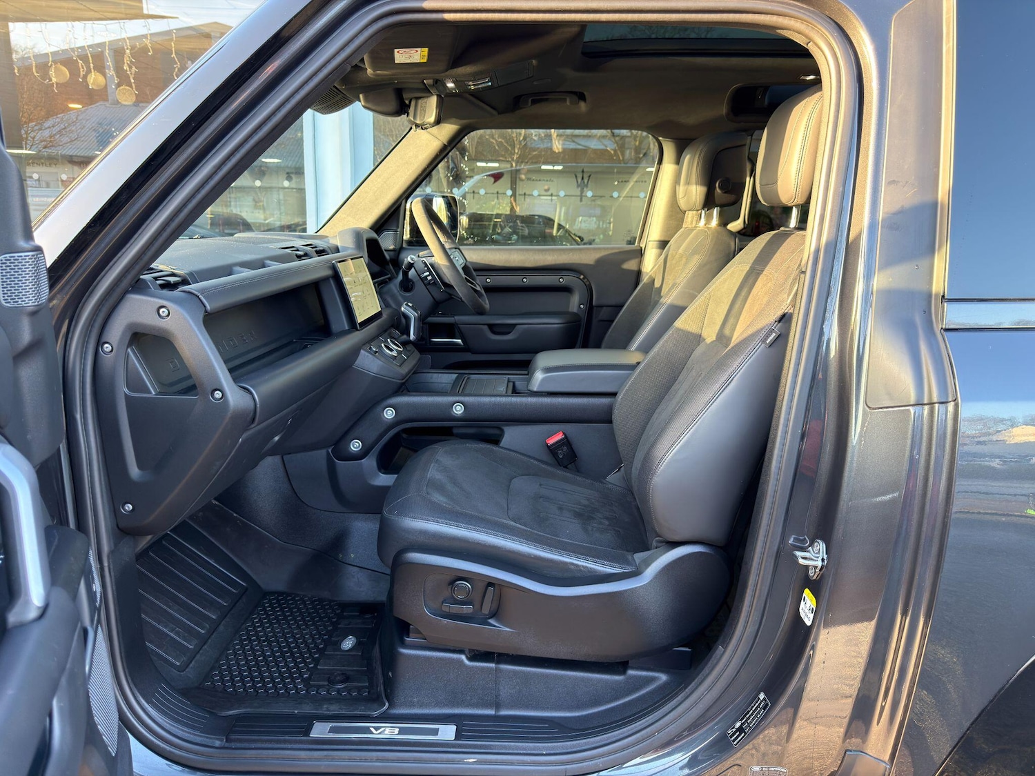 Used Land Rover Defender 90 for sale - 77015495: Photo 17