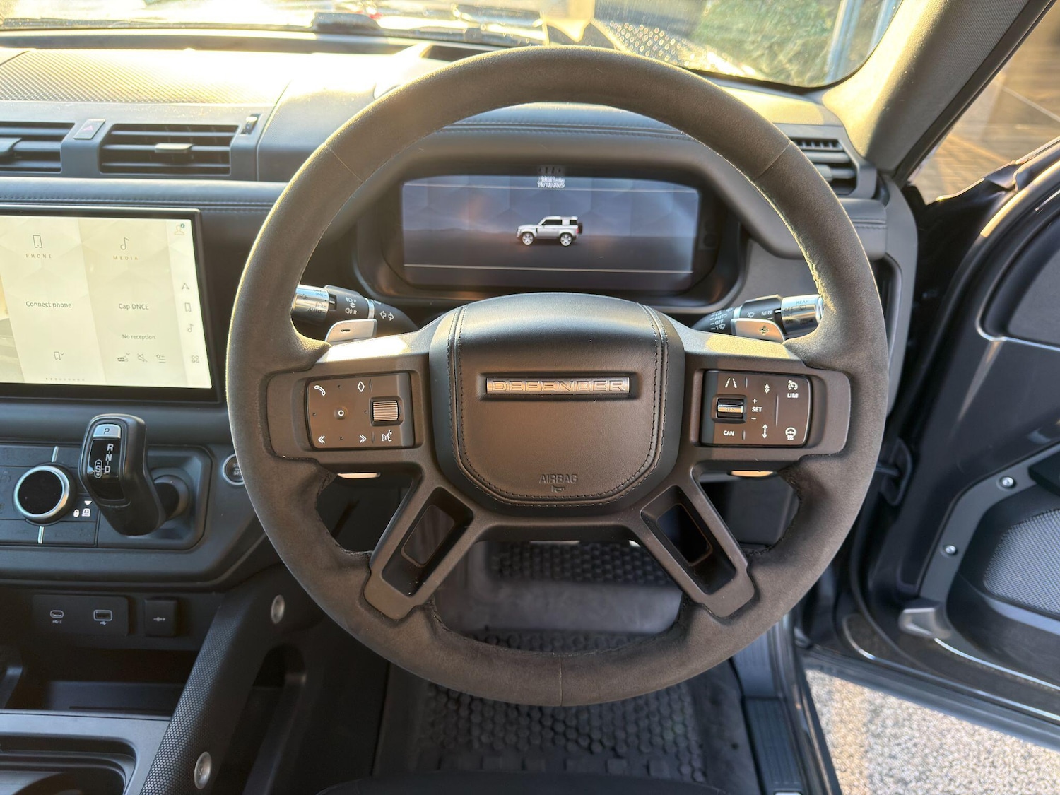 Used Land Rover Defender 90 for sale - 77015495: Photo 22