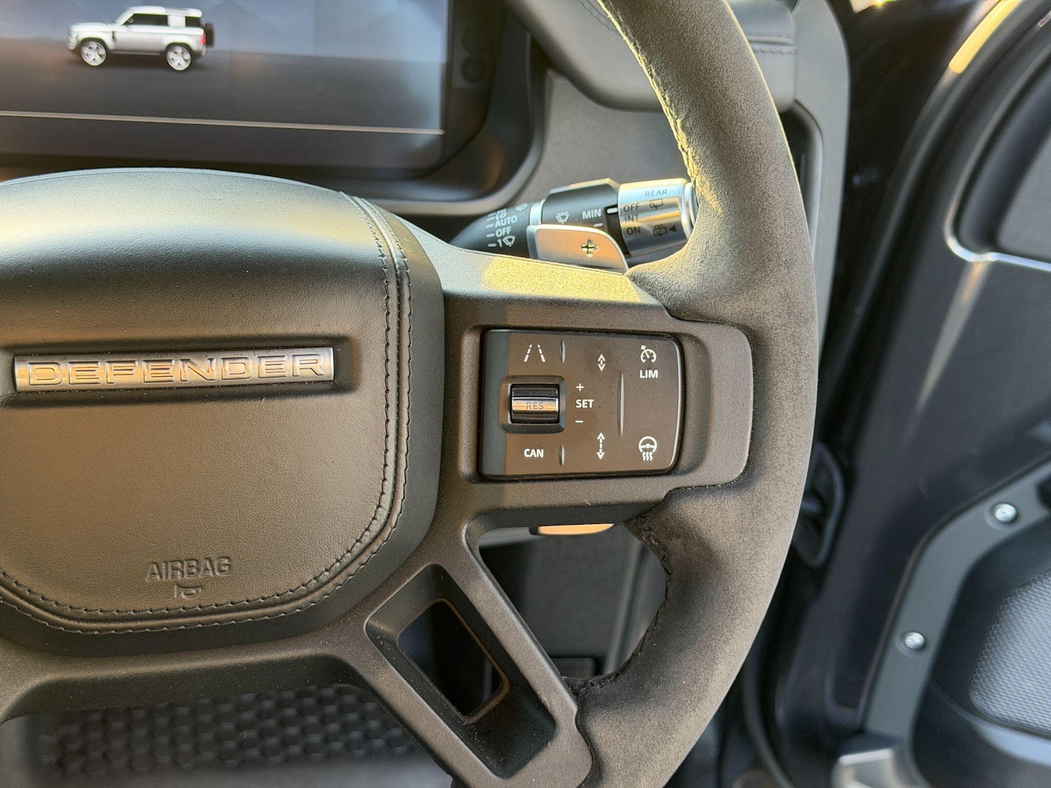 Used Land Rover Defender 90 for sale - 77015495: Photo 24