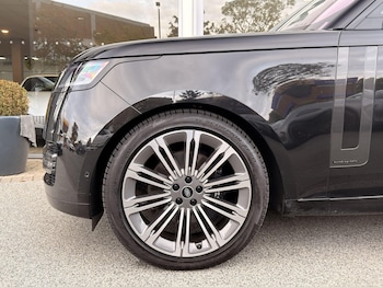 Used Land Rover Range Rover 2022 for sale - 76012603: Photo