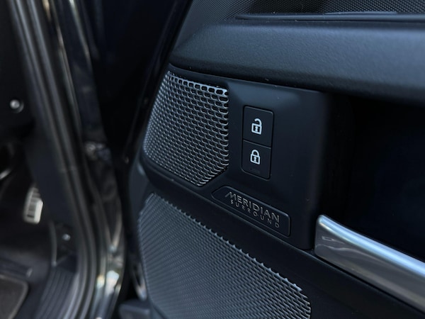 Used Land Rover Defender 90 2022 for sale - 76188957: Photo 23