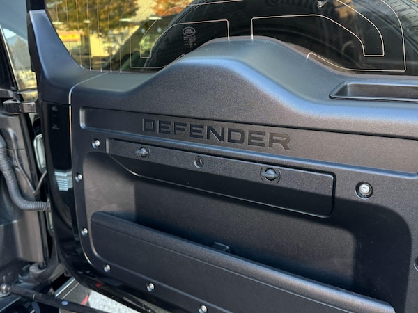 Used Land Rover Defender 90 2022 for sale - 76188957: Photo 31
