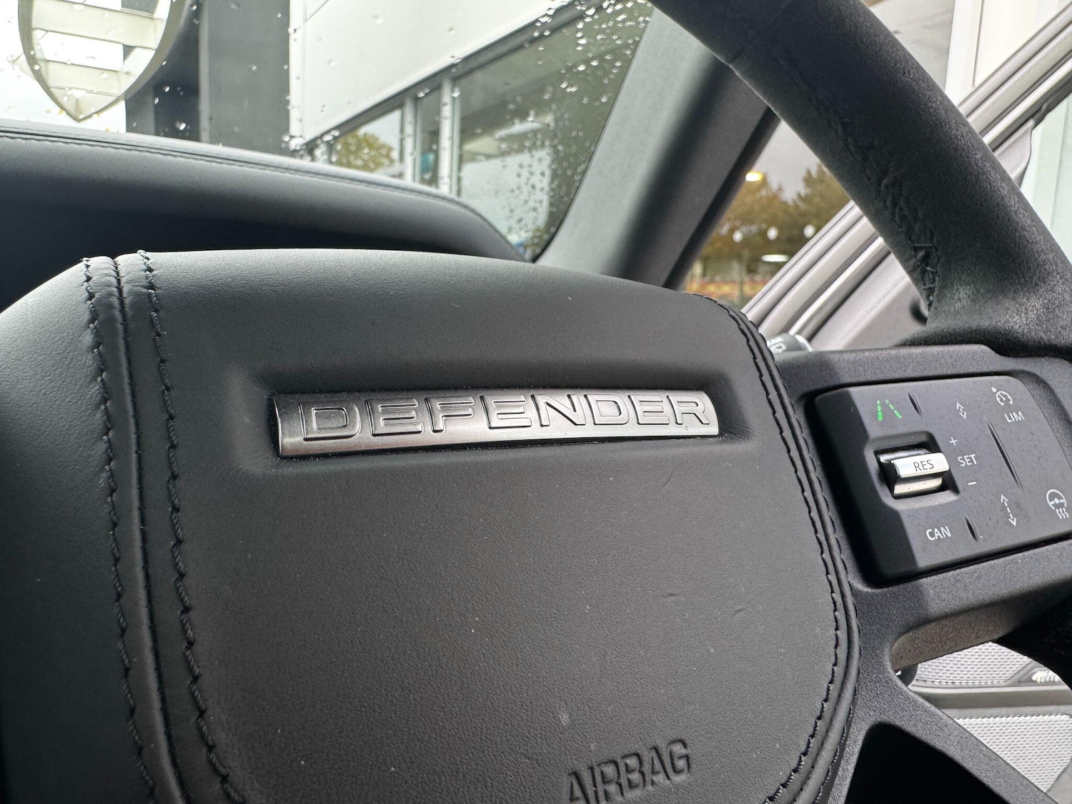 Used Land Rover Defender 90 2023 for sale - 75915653: Photo 29