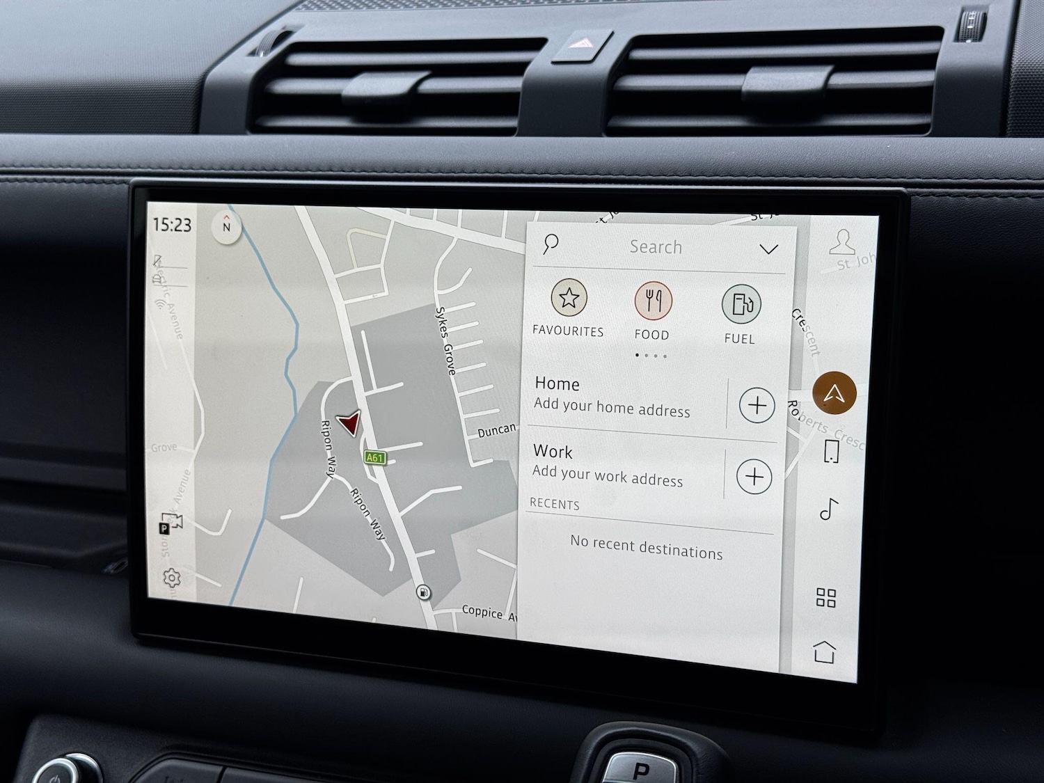 Used Land Rover Defender 90 2023 for sale - 75915653: Photo 33