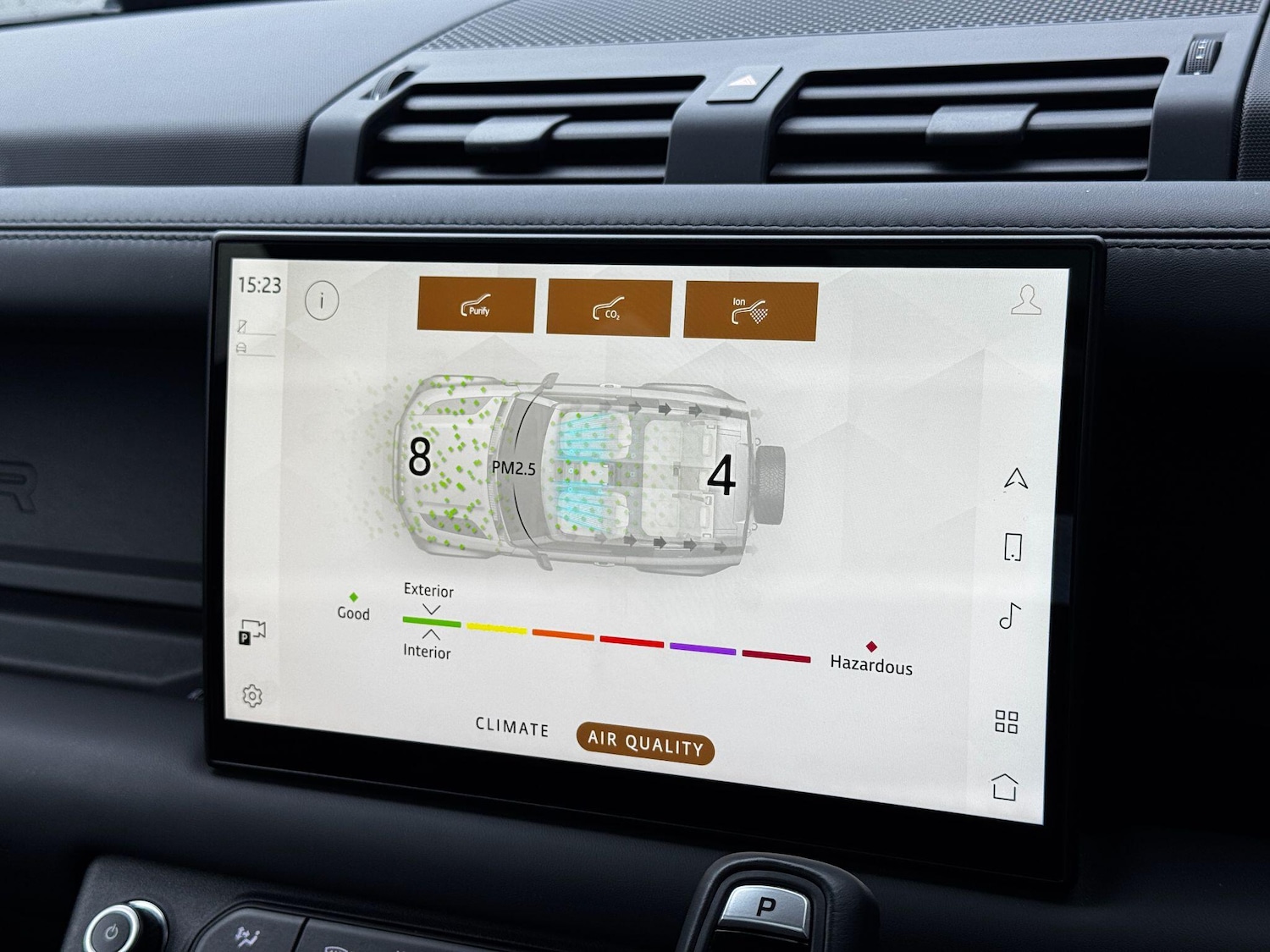 Used Land Rover Defender 90 2023 for sale - 75915653: Photo 41