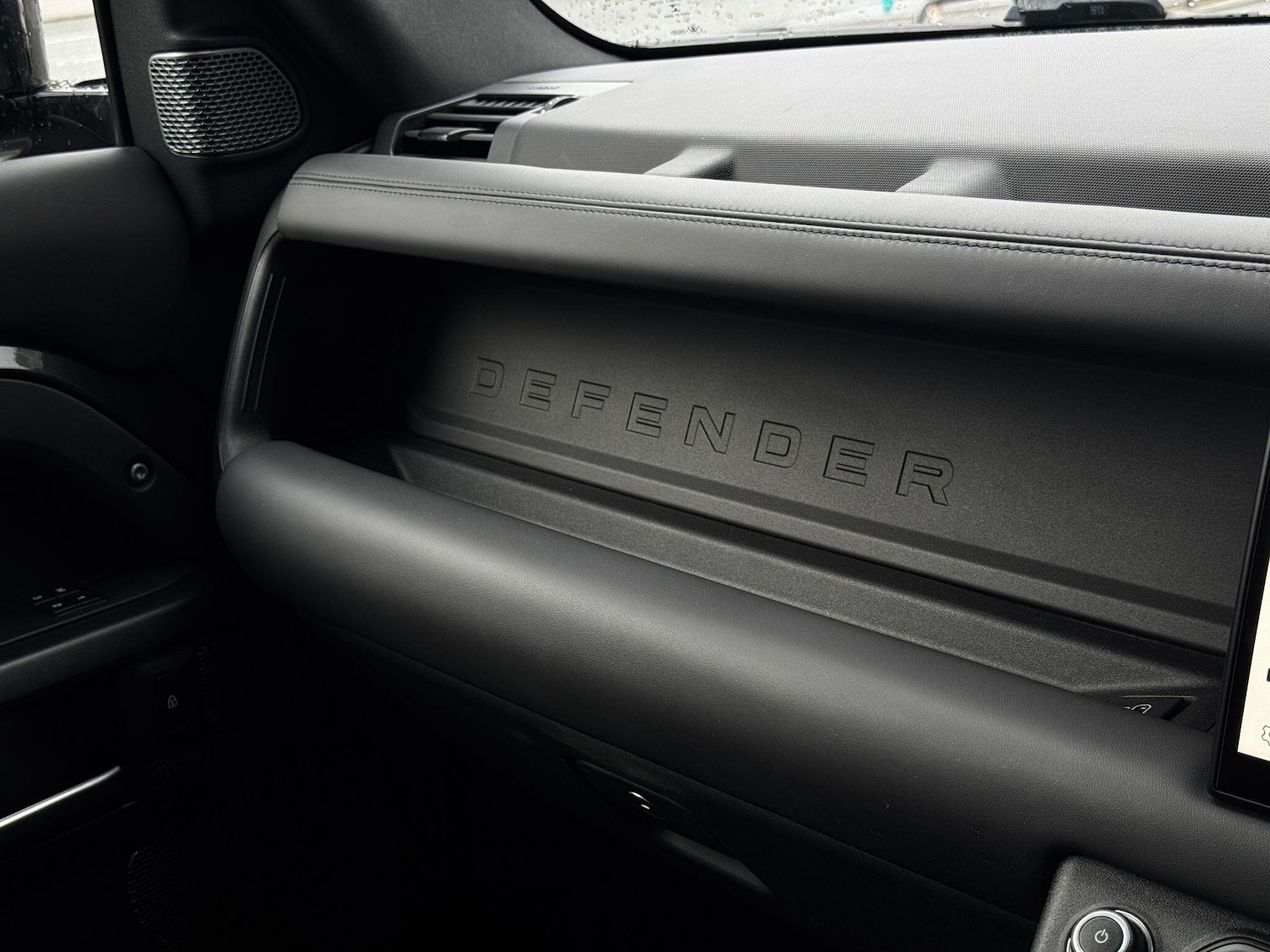 Used Land Rover Defender 90 2023 for sale - 75915653: Photo 47