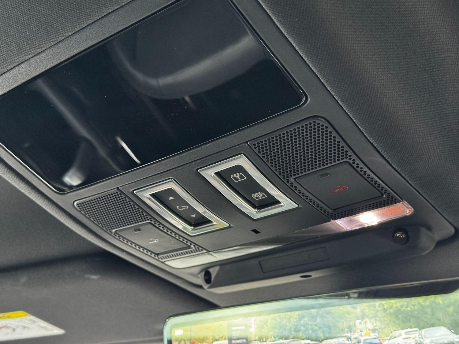 Used Land Rover Defender 90 2023 for sale - 75915653: Photo 49