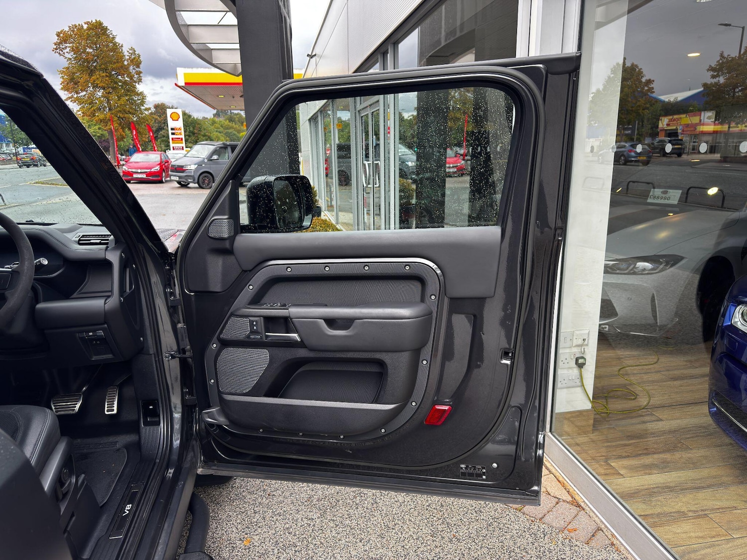 Used Land Rover Defender 90 2023 for sale - 75915653: Photo 53