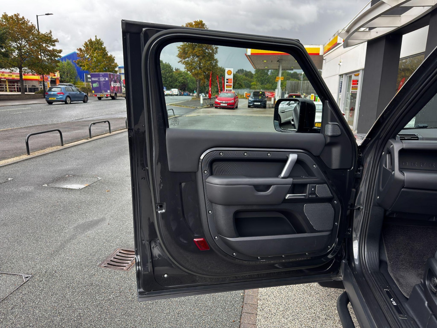 Used Land Rover Defender 90 2023 for sale - 75915653: Photo 54