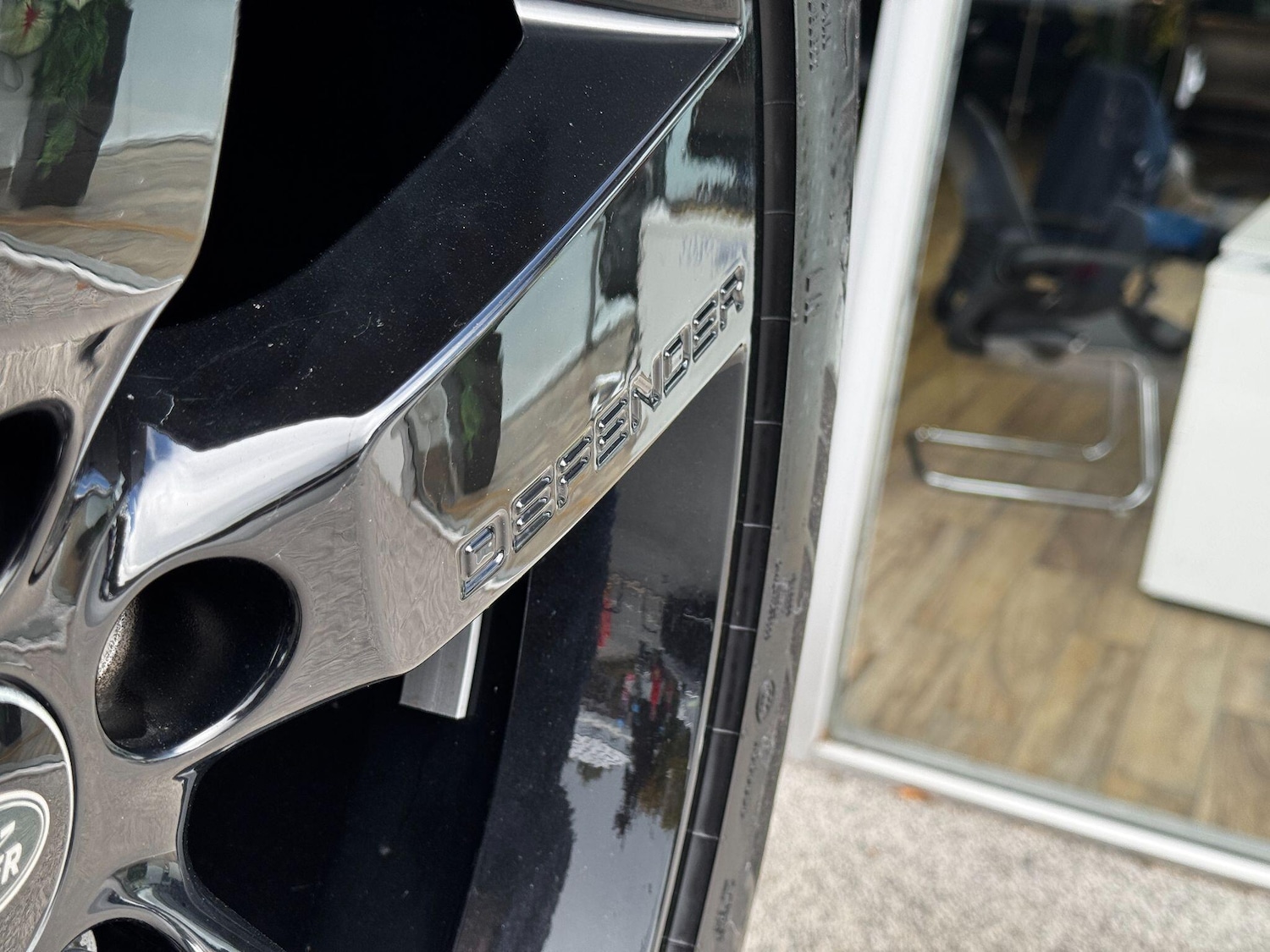 Used Land Rover Defender 90 2023 for sale - 75915653: Photo 59