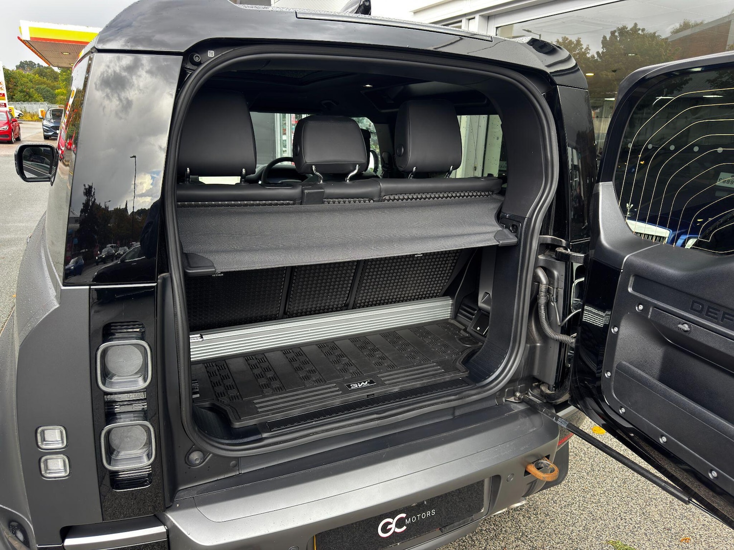 Used Land Rover Defender 90 2023 for sale - 75915653: Photo 72