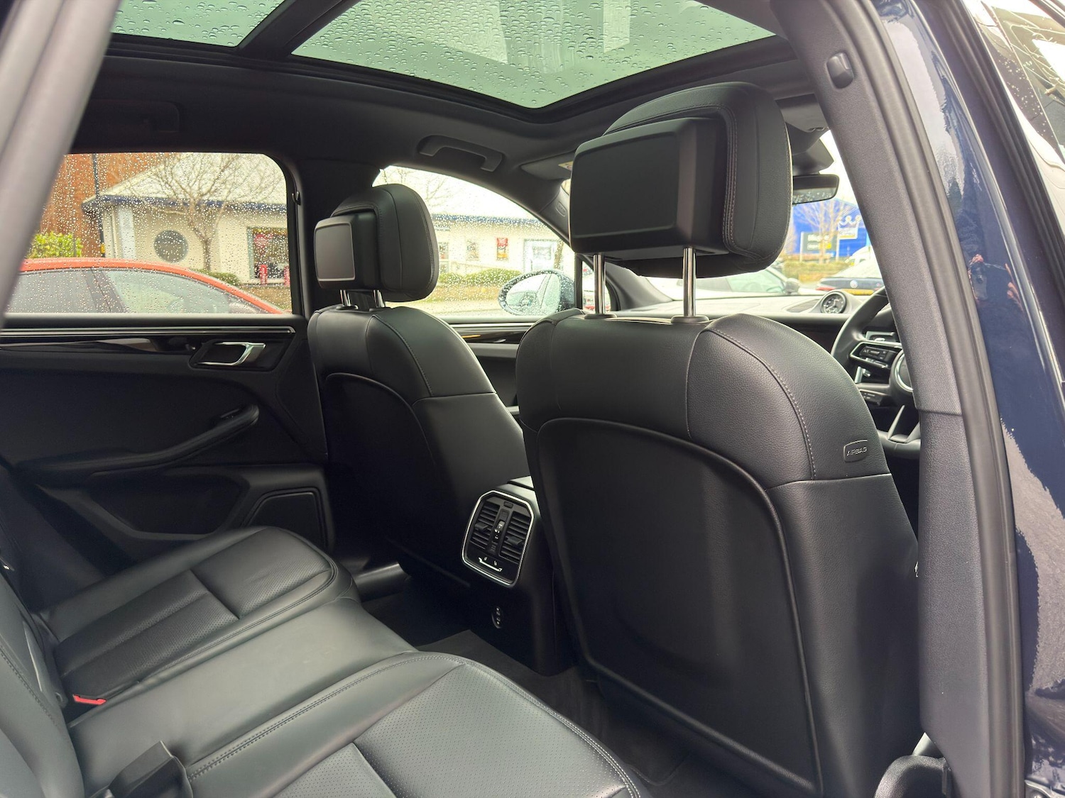 Used Porsche Macan 2022 for sale - 76965365: Photo 21