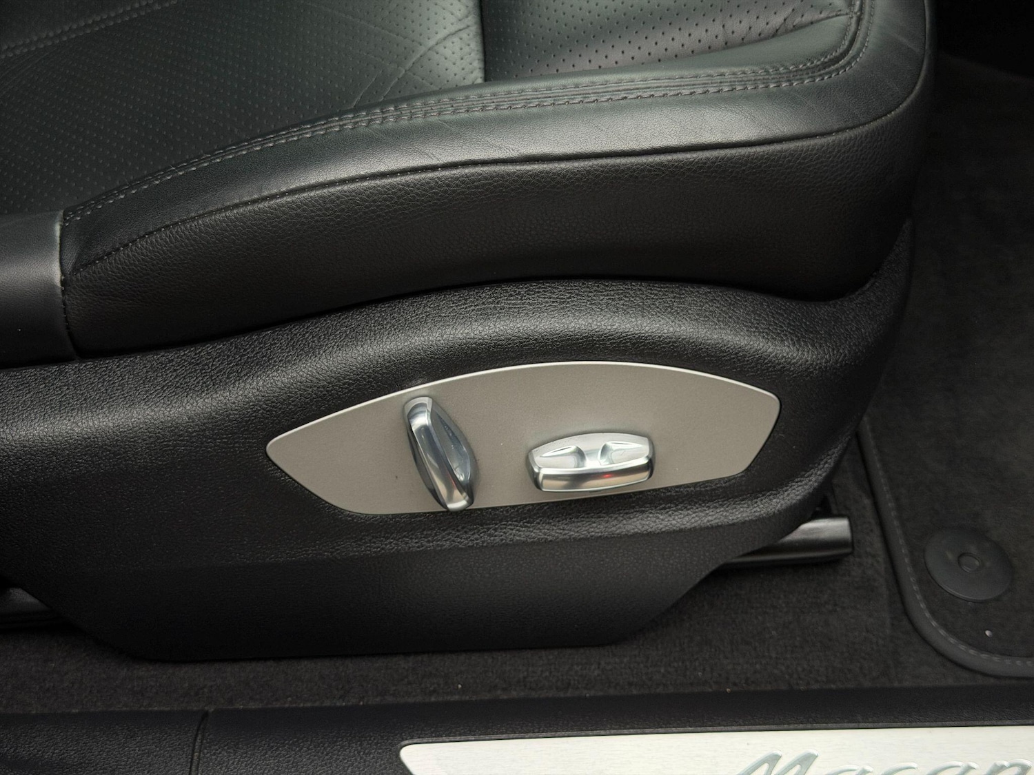 Used Porsche Macan 2022 for sale - 76965365: Photo 37