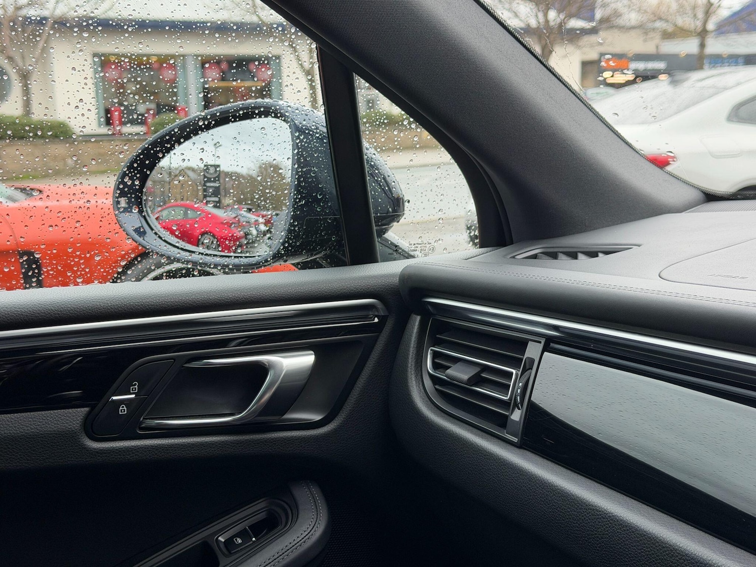 Used Porsche Macan 2022 for sale - 76965365: Photo 40