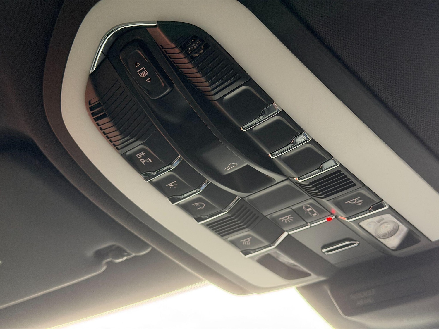 Used Porsche Macan 2022 for sale - 76965365: Photo 42