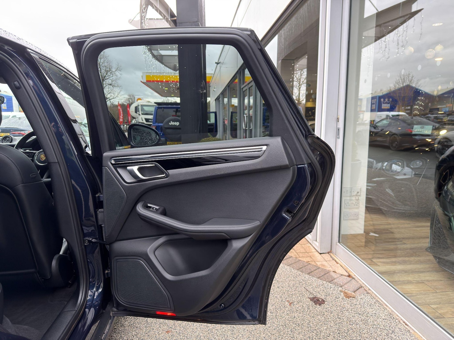 Used Porsche Macan 2022 for sale - 76965365: Photo 43