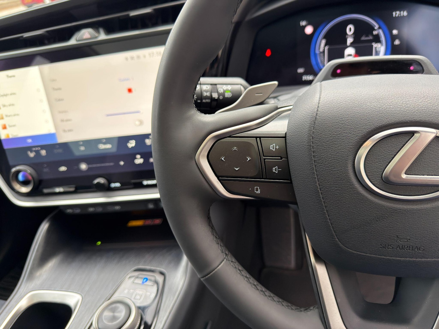 Used Lexus RZ 2023 for sale - 76997887: Photo 11