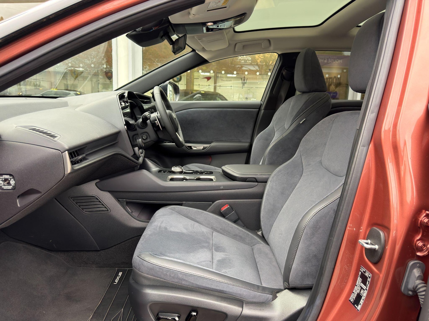 Used Lexus RZ 2023 for sale - 76997887: Photo 19