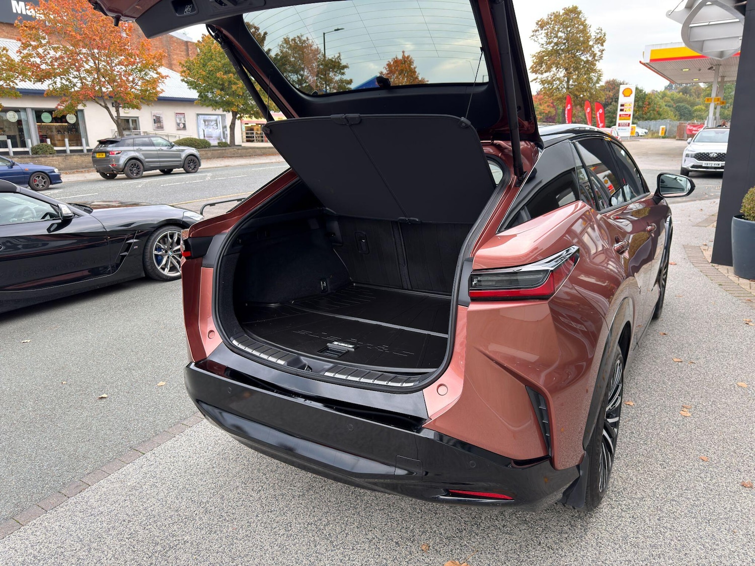 Used Lexus RZ 2023 for sale - 76997887: Photo 26