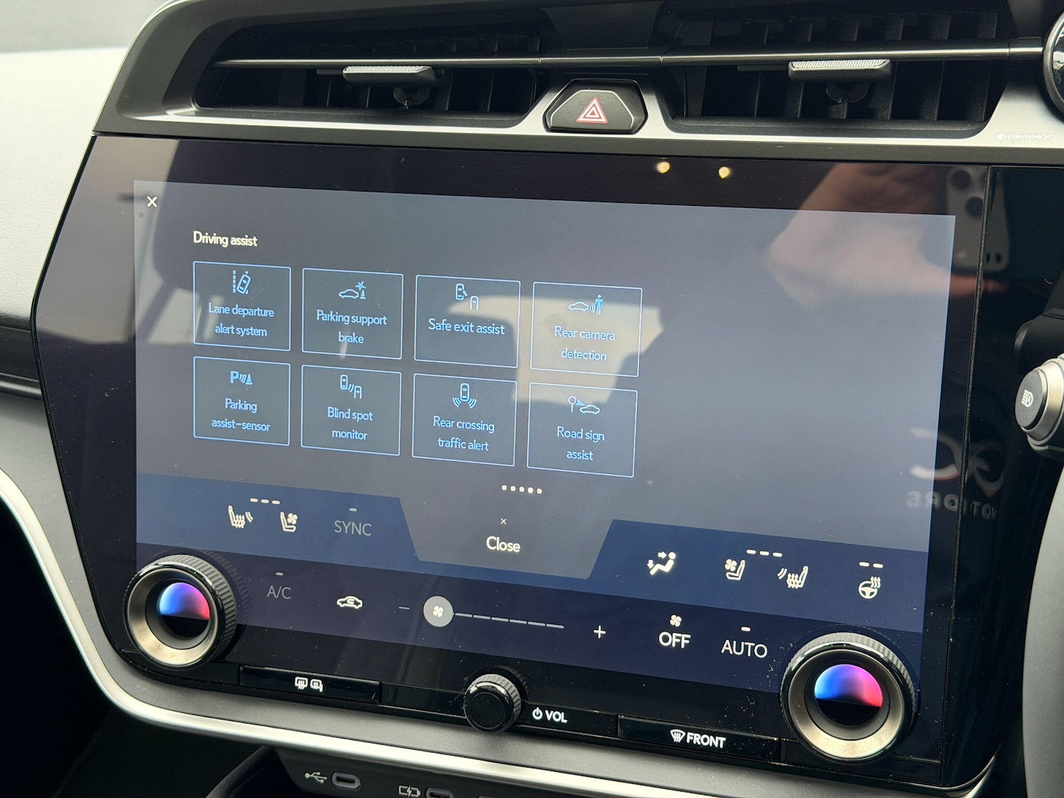 Used Lexus RZ 2023 for sale - 76997887: Photo 40